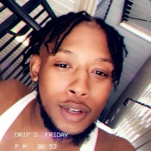 Meet your Posher, Desi